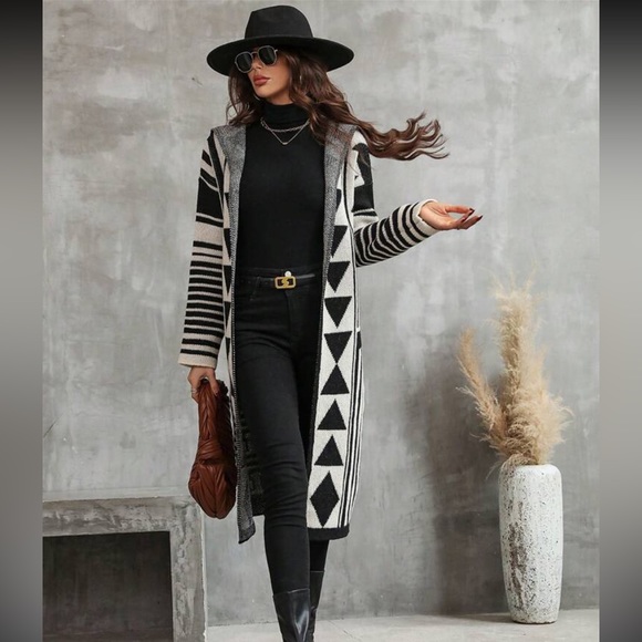 Cozy Abstract Geo Pattern Drop Shoulder Hooded Duster Sweater Cardigan - Picture 3 of 6